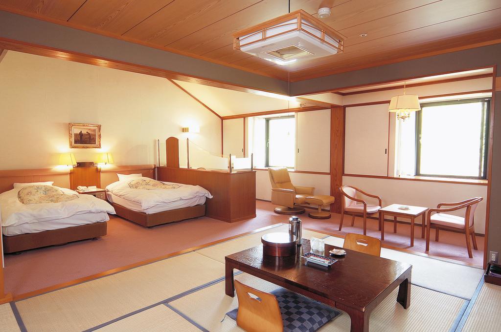 Watarase Onsen Hotel Sasayuri Hongu Kültér fotó